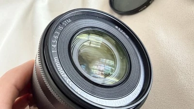 Canon EF-M 55-200mm F4.5-6.3 IS STM Lens - Black - Great Condition! - image 1 of 4