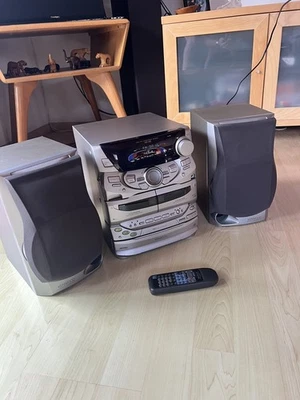 KENWOOD XD-A5 MINI SISTEMA DE COMPONENTES ALTOS CON ALTAVOCES A JUEGO  Foto 1 de 4