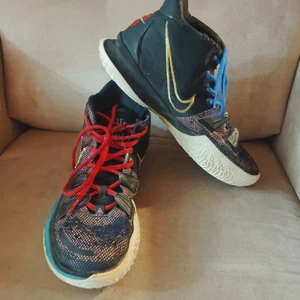 Scarpe da ginnastica Nike Kyrie 7 Capodanno cinese da uomo taglia 11 US CQ9326-006 nere - Foto 1 di 8
