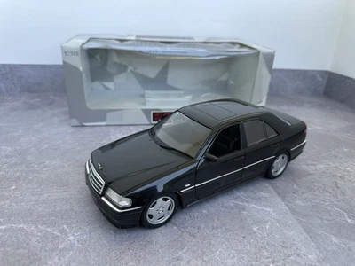 Mercedes C36 Amg 1/18 Ut Models - Immagine 1 di 4