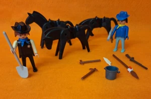 Vintage Playmobil Western Konvolut Sheriff Soldat oder Cowboy Pferde & Zubehör - Bild 1 von 24