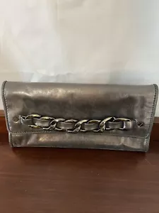 Michael Kors Lederkupplung, grau metallic, Metallkette Hardware - Bild 1 von 7