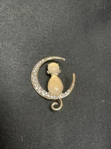 Spilla gatto nuova nella confezione originale cristalli tono oro 1,5 pollici x 1 pollice - Foto 1 di 4