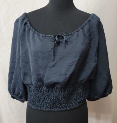 Top corto XXL de algodón azul marino manga hinchada Foto 1 de 3
