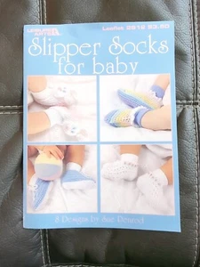 Baby Slipper Socks Crochet Pattern Booklet Leisure Arts 2612 Penrod 1994 Bunny - Picture 1 of 2