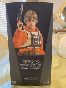 Hot Toys MMS 585 STAR WARS LUKE SKYWALKER 1/6 Scale Figure NEW Sealed - Picture 1 of 3