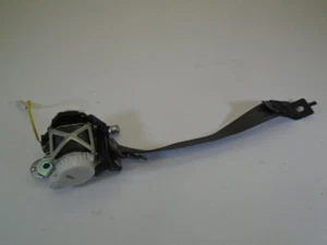 CINTURÓN SEGURIDAD RENAULT CLIO EXPRESS 3 PUERTAS 2005-2009 - PASAJERO TRASERO 683950 - Imagen 1 de 4