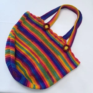 Borsa a tracolla arcobaleno in maglia all'uncinetto fatta a mano? Hippie sciolto colorato vibrante - Foto 1 di 7