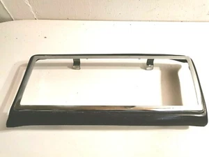 Cadillac Deville 1989  16511216 Gummi mit Chrom Rahmen zu Scheinwerfer rechts   - Bild 1 von 2