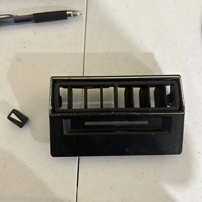 梅赛德斯-奔驰原始设备制造商 1986 - 1991 300SEL 420SEL 后热控制挡板 126 8300013 — 第 1/4 张图片