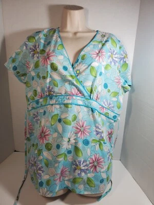 Blusa Médica SB Para Mujer Talla L Floral Azul Patrón Envoltura Simulada Cuerda Pasteles Foto 1 de 3