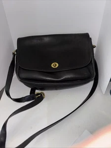 Coach Handtasche schwarz Leder Crossbody Drehverschluss, Vintage - Bild 1 von 23