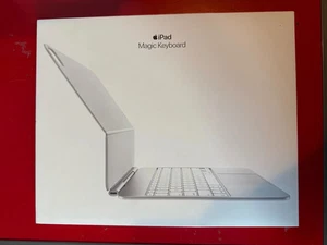 Apple iPad Magic Keyboard for 2024 Apple iPad Pro 13" (M4) White - NEW SEALED !! - Picture 1 of 2
