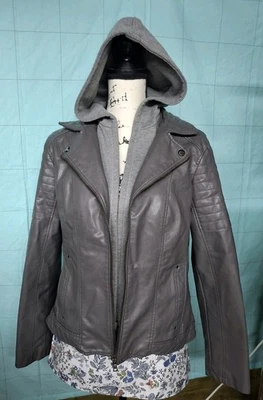 Chaqueta de motocicleta de cuero sintético gris con cremallera completa capucha extraíble GRANDE a.n.a para mujer Foto 1 de 4