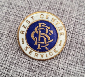 REST CENTRE SERVICE MILITARY ENAMEL BADGE - Picture 1 of 2