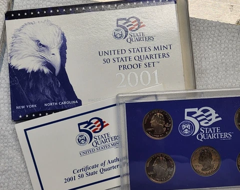 2001 U.S. Mint 50 State 25 Cents or Quarter Proof coin set box & COA Cover