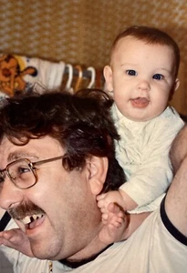 On Dads Schultern so süß! Fundfoto Bild 90er Jahre Basteln - Bild 1 von 3