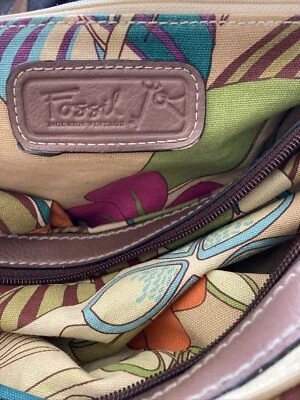 Bolso de Mano/Bolso de Hombro Grande Fossil Marrón Lino y Cuero Vegano con Forro Colorido Foto 1 de 4
