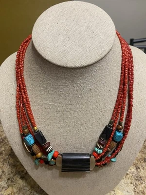 Chico’s Multi Hilos Bohemio Mezcla Color Cuentas/Cáscara Collar 16”+ Foto 1 de 4