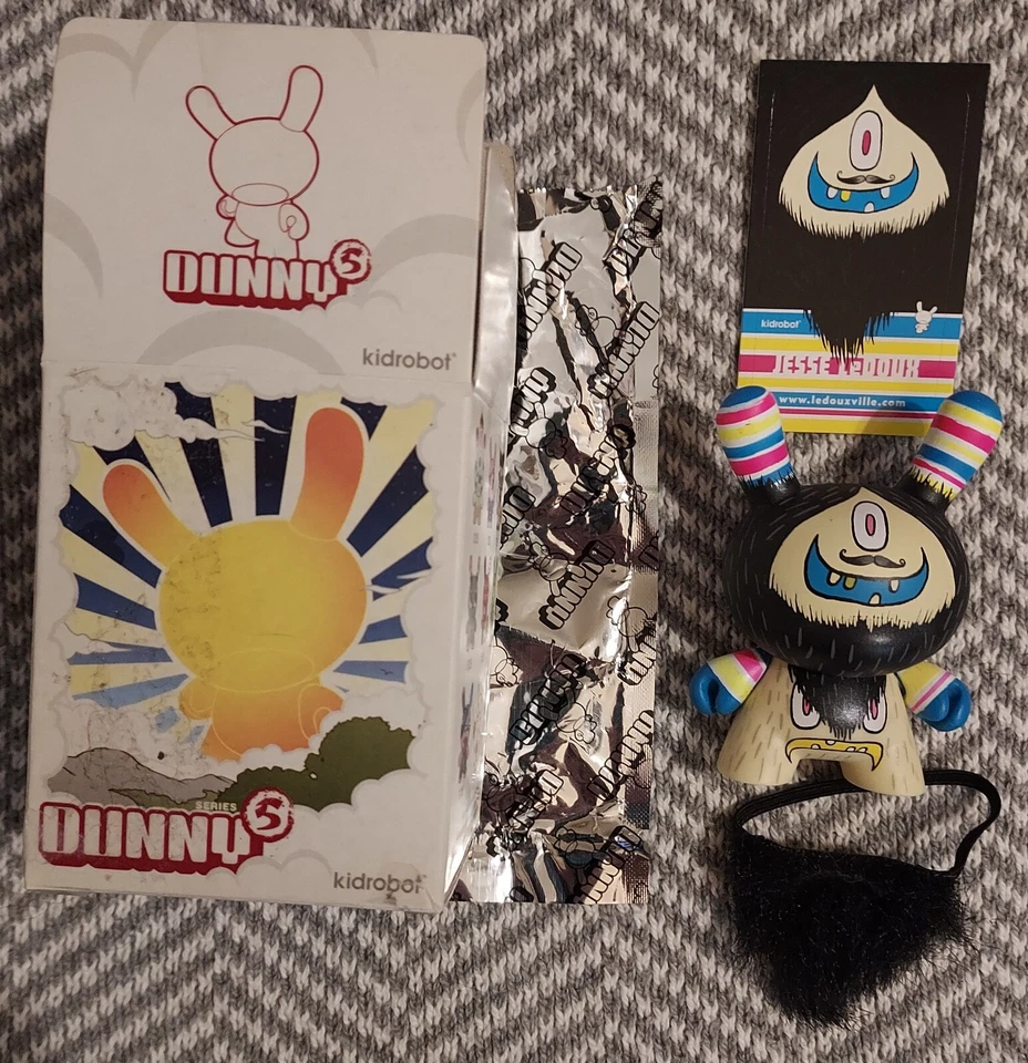 Jesse LeDoux Kidrobot Dunny Serie 5 One Eyed Monster 2008 1/25 Foto 1 de 1
