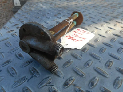 1953 Mercedes Benz W187 Fuel Sampling Nozzles Fuel Tank Foto 1 de 4