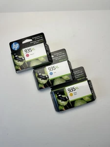 HP 935XL Ink Cartridge 3 - Pack - Set Cyan / Magenta / Yellow Exp 2025/ 2024 - Afbeelding 1 van 2