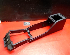 05-07 SUBARU IMPREZA CENTER MIDDLE SHIFTER ARM REST ARMREST CONSOLE BLACK OEM - Bild 1 von 5