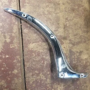 2001-2004 SUZUKI Intruder Volusia 800 VL800 RIGHT REAR FENDER MOUNT STRUT - Picture 1 of 7
