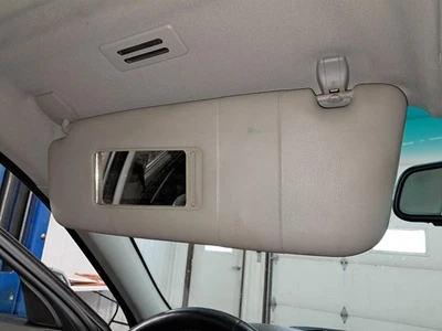 Parasol izquierdo usado se adapta a: BMW 535I 2008 iluminado L. vinilo izquierdo grado A Foto 1 de 4