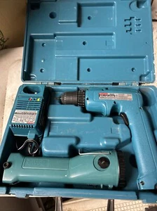 Makita Cordless Driver Drill flash light kit. batteries not included. - Picture 1 of 1