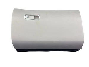 2022-2024 MERCEDES GLE350 V167 OEM FRONT RIGHT GLOVE BOX | BEIGE (135) *SCUFF* - Picture 1 of 22