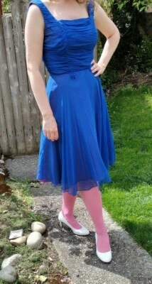 Beautiful 1940s/50s party dress, royal blue chiffon & iridescent purple taffeta - Image 1 of 4