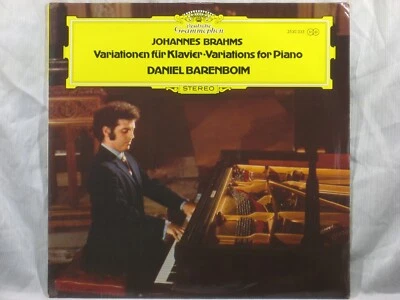 Johannes Brahms - Variations for Piano - Daniel Barenboim - DG 2530 335 - Image 1 of 4