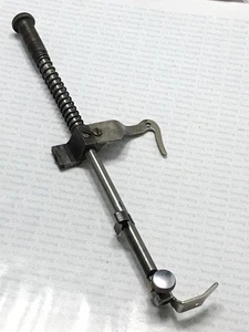 Genuine Singer 66 Sewing Machine Side-Clamp Presser Foot Bar & Lift Assembly - Picture 1 of 1