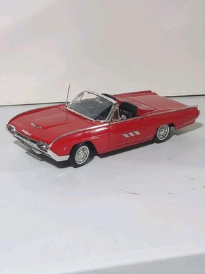 1:18  Scale 1963 FORD® THUNDERBIRD® CONVERTIBLE - Image 1 of 4
