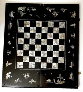 Scacchiera/backgammon cinese 64 cm con madreperla intarsiata anni 70 - Foto 1 di 9