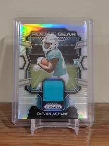 2023 Panini Prizm - Rookie Gear #RG-DA De'Von Achane RC Patch Dolphins  - Bild 1 von 2