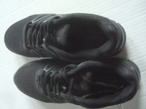Boys Tennis Everlast Black  Size 2 New - Picture 1 of 4
