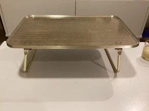 VINTAGE BREAKFAST BED TRAY TABLE FOLDING LEGS. WOOD. GOLDEN ALUMINIUM - Picture 1 of 9