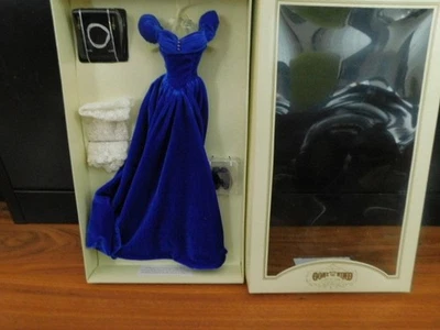 Conjunto retrato azul escarlata Franklin Mint Lo que el viento se llevó con certificado de autenticidad Foto 1 de 4