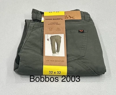 Pantalones elásticos utilitarios de lona Eddie Bauer para hombre, verdes, talla 32X32 Foto 1 de 4