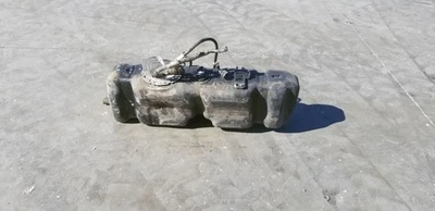 19 GMC SIERRA 3500 DEF DIESEL EXHAUST FLUID TANK 6.6L DIESEL Foto 1 de 4