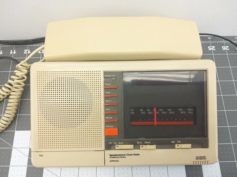 Vtg JCPenney Speakerphone Clock AM-FM Radio Alarm Model 680-3883 Cover