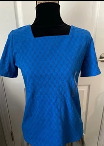 Woman’s stretchy blouse. Very cute. - Picture 1 of 1