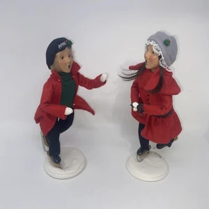 Byers Choice Carolers 98’ 99’ Skaters White Base Signed Ltd Edition Boy Girl - Picture 1 of 7