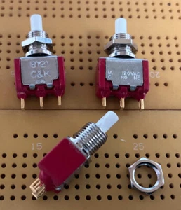 1A SPDT interruptor momentáneo pulsador lengüetas soldadura contactos dorados 8121 varios tipos - Imagen 1 de 5