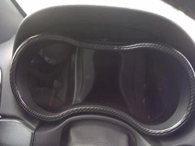 Used Speedometer Gauge fits: 2015 Jeep Grand cherokee cluster 7`` display screen - Image 1 of 4