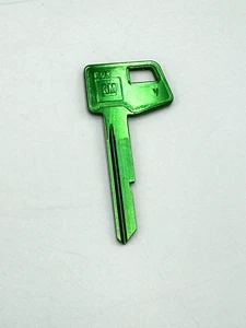 NOS CEA KEY BLANK SUITS HOLDEN HZ WB TORANA UC COMMODORE VB VC VH VK VL GREEN GM - Picture 1 of 4