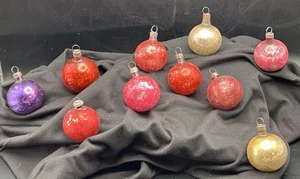 10 Vintage Kugel Ornamente Weihnachten rund mundgeblasen Glas 1,25" - Bild 1 von 8