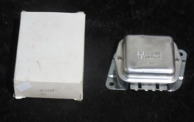 NOS 1963-1987 Ford Lincoln Mercury Jeep 12 Volt Electronic Voltage Regulator - Image 1 of 4